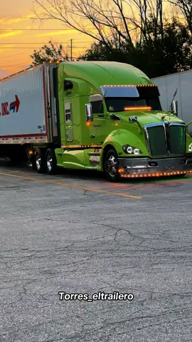 #camiones #cromados #t680 #usa #kenworth #trucks #trailerosdecorazon #truckers #paraty #lujosyaccesorios #ledlights #texas #luces #viral 