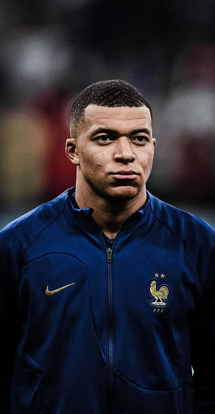 Hình nền MBAPPE cực chiến #mbappe #football #kylianmbappé 