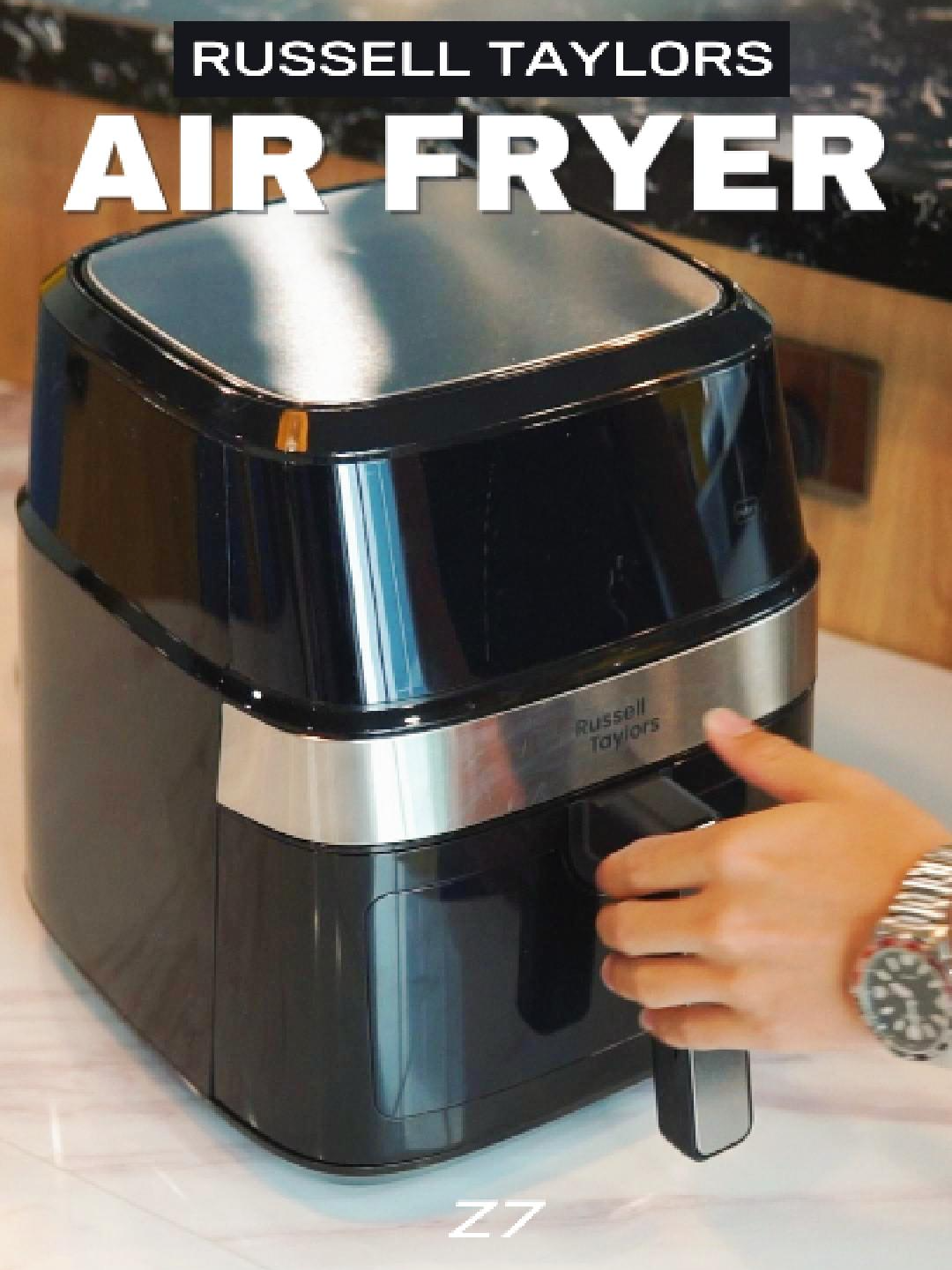 Lupa tutup bekas dan kerepek jadi lembik? Jangan risau dengan Air Fryer kami! 🔥 Hanya beberapa minit, dan kerepek anda akan rangup seperti baru. 😋✨ #RussellTaylors #AirFryer #cookingtips