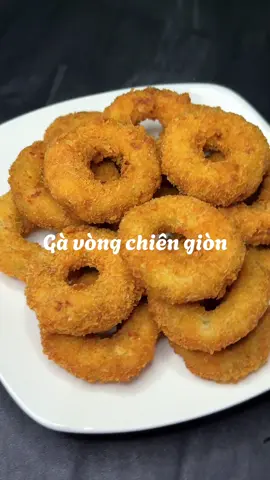 Ai vòng tròn gà chiên giòn đeeee, ai vòng tròn gà chiên giòn nàoooo #CapCut #xuhuong #fpy #viral #anvat #banhga #toptrendiingvideo #ancungtiktok 