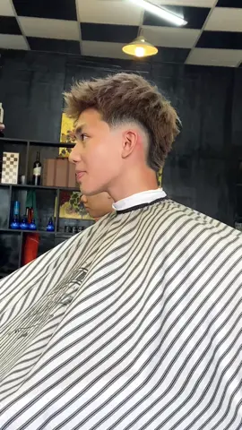 Mohawk 🐴 #thợxịnluônởxabạn #mohawk #burstfade #fyp #xuhuong 