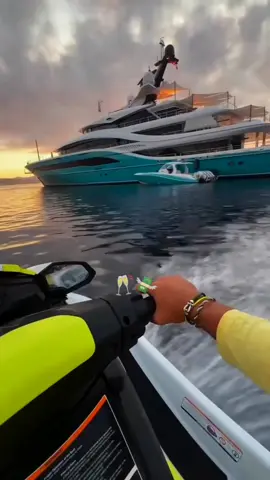 DREAMS😍💸💸💸 . . #motivation #billionaire #billionairemindset #luxurylifestyle #wealth #entrepreneurmindset #richlife #success #wifimoney #mindset #dreamlife #luxurycars #money #wealthymindset #rich 