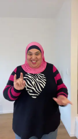 Ok i know its bad but at least i tried 🤦‍♀️ #dance #nz #plussizehijabi 