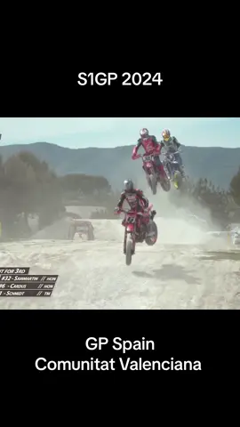 Nice battle S1GP Spain #supermoto #s1gp #battle #tm #honda #race #2024 