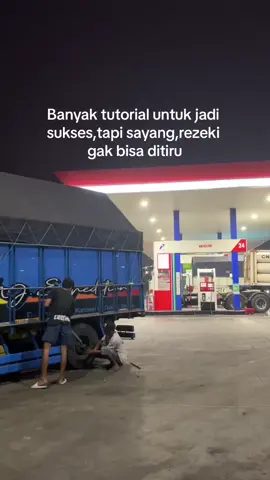 Maaaa lelah aku🥹#fypシ゚viral #truckgang #stfc #fypage #4you #truckkeren #krawang #masukberanda #fyppppppppppppppppppppppp 