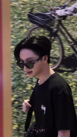 โคตรจะพี่ธีร์🤘🏻🖤 #OPPOReno12FxBUS  #BUSbecauseofyouishine  #JUNGT @jungt.busofficial 