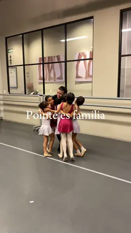 Todo comienza con un sueño… 💫 . . . #SoyPointé #DanceStudio #Ballet #DanzaQro #AcademiaQro 