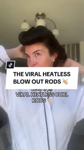 Ermmm i think they worked. WOW 👏🏼 #heatlesscurls #heatlessblowout #blowout #blowdry 