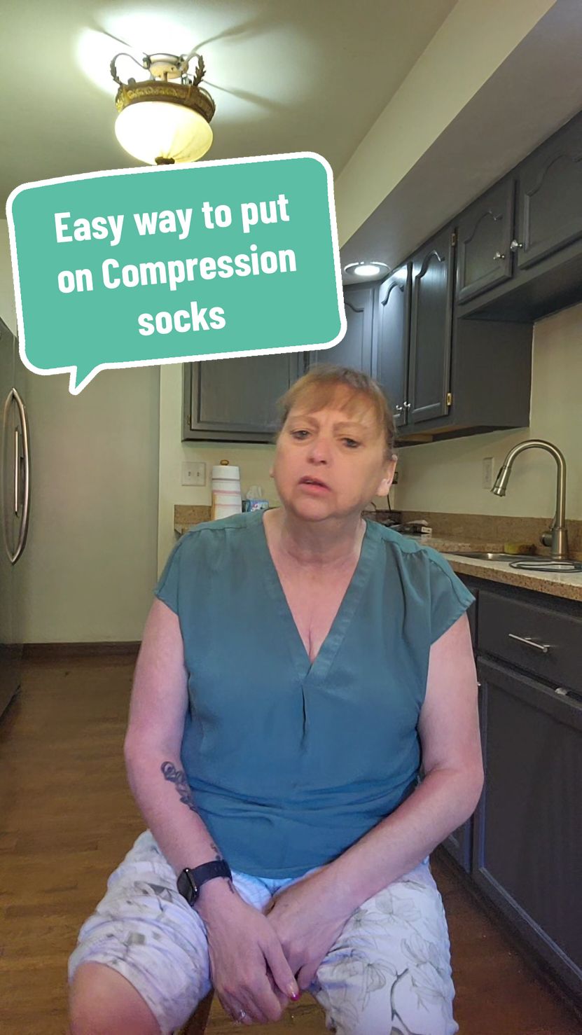 People wear your Compression socks!! #nurses #nursesoftiktok #doctor #pain #heart #legs #compressionsocks #compression #socks #cute #isunie #isuniesocks 