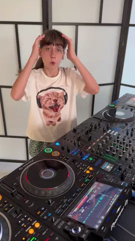 WTF DJ'S ACTUALLY DO? 🤯
