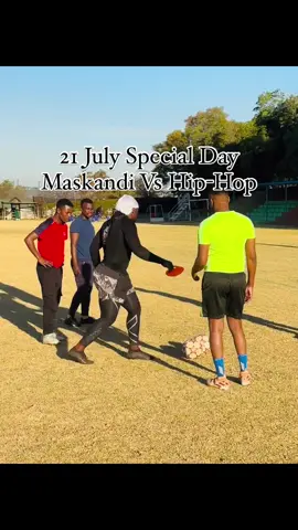 Drills with King of Squats @Khuzani Mpungose @Amajobe_sa 