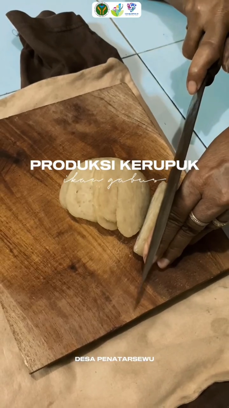 PRODUKSI UMKM KRUPUK IKAN GABUS, WARGA DESA PENATARSEWU. • @Yudharta Official @Mahasiswa Yudharta  • #umkm #umkmindonesia #umkmbangkit #produksi #krupuk #produktif #kkn #fyp #viral #fypシ 