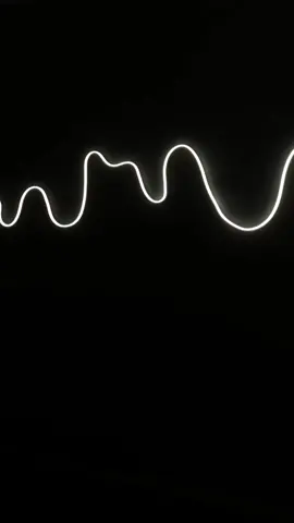 Hey, musa. Vem colocar uma led na parede comigo? 😍🖤✨ #shopee #luzdeled #ledneon #salao #montandostudio #studio #cilios #fy #viralvideo 