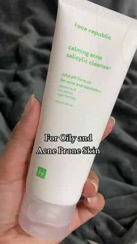 Face Republic Calming Acne Salicylic Cleanser #facerepublic #facerepubliccalmingcleanser #salicylicacid #salicylicacidcleanser #TikTokBeauty #trending 