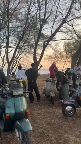 kegiatan nyorew anak kabupaten🍃 #vespa #gilabahagiavespa 