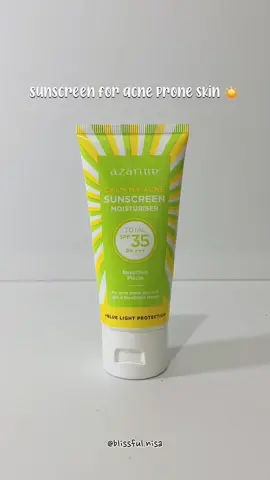 Sunscreen for acne prone skin? @azarinecosmetic Calm My Acne Sunscreen Moisturizer adalah solusinya! ☀️ dengan keunggulan Oil Free dan Anti-Microbial Actives mampu mengurangi minyak berlebih dan meredakan kemerahan pada jerawat. Selain itu kandungan Ectoin mampu melindungi kulit dari paparan sinar bluelight dan polusi, memperbaiki skin barrier hingga menunda penuaan dini. Cepetan serbu girlies!  #sunscreen #azarine #azarinesunscreen #acneproneskin #acne #skincare #rekomendasisunscreen #ugc #ugccontentcreator #fyp #fyppppppppppppppppppppppp #promo 