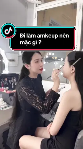 Một buổi làm việc của gái makeup …#mỗingàymộtoutfit #KymNgân_Makeup💄 #xuhuong #makeupsàigòn #makeupartist 