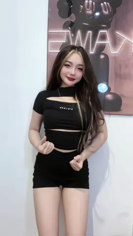 Đập vỡ cây đànn😝|dc tag| #xuhuong #fyp #tiktokdancevn 