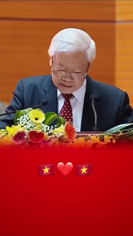 Trên ngực áo này không một tấm huân chương, nhưng dưới làn áo mỏng này có một trái tim ❤️ #nguyenphutrong 