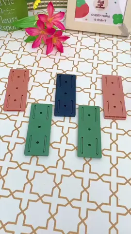 The power strip router at home is a mess. You can use this power strip holder to hang it up. It is neat and not messy. It is easy to install. It is firmly glued and has good load-bearing ability. With this power strip holder, your home will no longer be messy.#tiktokshopfinds #goodthing #lifehacks #foryou 