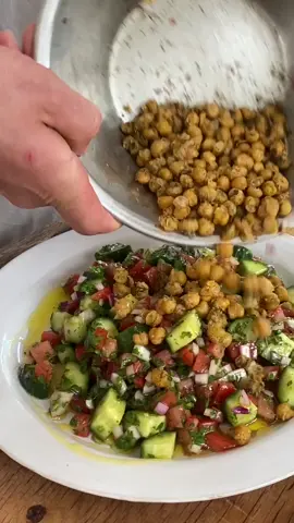 All things salad | Episode 6 | Chickpea & tomato salad  #chickpeas #salad #FoodTok #Recipe #EasyRecipe #allthingssalad 