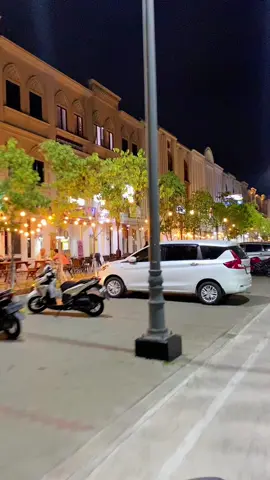 Cikarang pancen syahduu poll🫶#capcut #fyp #cikarangpeople #cikarangtiktok #kulipabrik #cikarangviral #cikarangfyp #cikarangpunyacerita #kulinercikarang #kulipabrikhitz #cikaranghits #xybca #kuli #wisatatiktok#cikarangjababeka #holywoodjunction #kulipabrikcikarang #kulinertiktok 