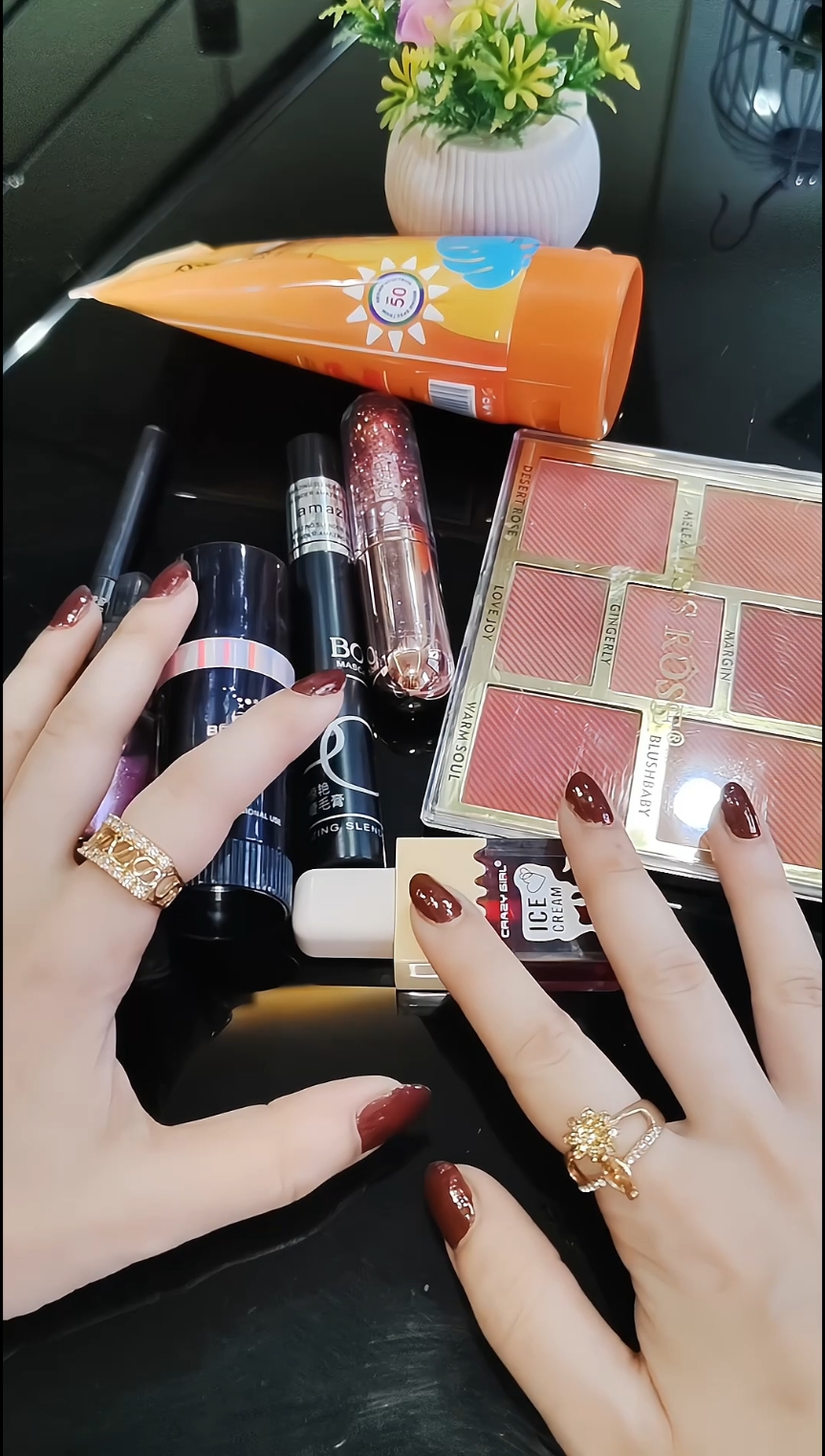 makeup products 💄💞  #beauty #makeup #foryou #foryoupage #skincare #brightening #makeuptutorial 