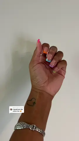 Replying to @Cee Mixing the colors and adding a matching rhinestone was THE ONE!! I loved this set. 10/10 recommendation! 🔥💅🏽🫶🏽 Nails from @BTArtboxnails , available at the link in my bio!!  #btartboxnails #pressonnails #diynails #primedaydreamdeals 