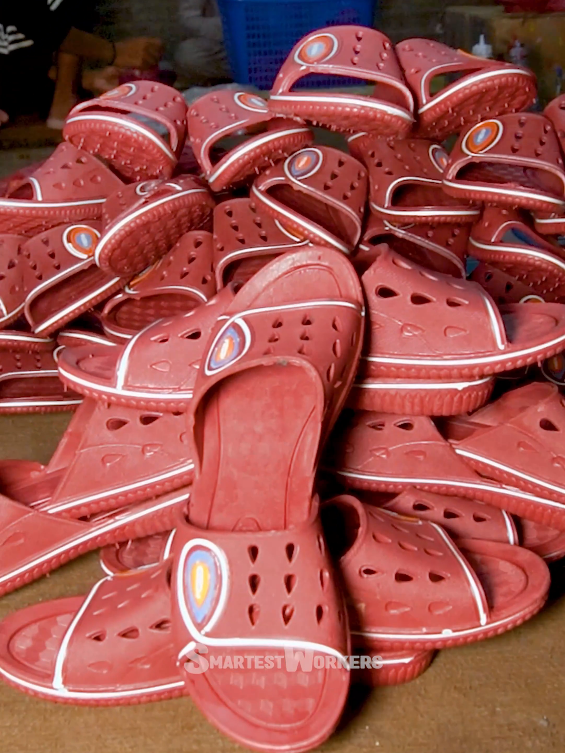 Watch How Bathroom Sandals Are Made in Our Factory! 🏭👡 #smartestworkers