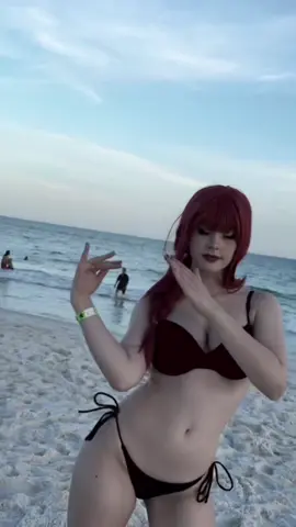 makima beach draft 🖤 #chainsawman #makima #makimacosplay #chainsawmancosplay #cosplayer #fyp #anime 