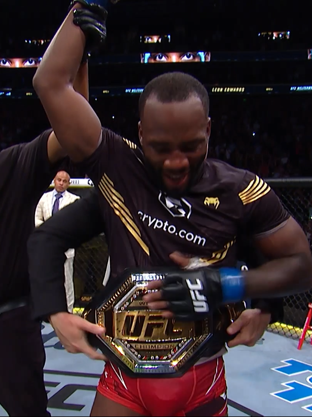 Usman vs. Edwards 2: Round 5 👊 Tune in for the moment Leon Edwards became the welterweight champion of the world at UFC 278 🏆 #leonedwards #kamaruusman #UFC #mma