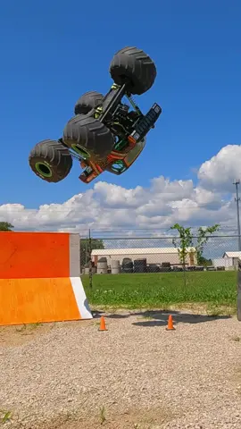 Ramp to ramp! 🤘 #LVCRC #Losi #HorizonHobby #GensAce #MonsterJam #monstertruck #4x4 #Jeep #GoPro #RC #RCcar #car #truck