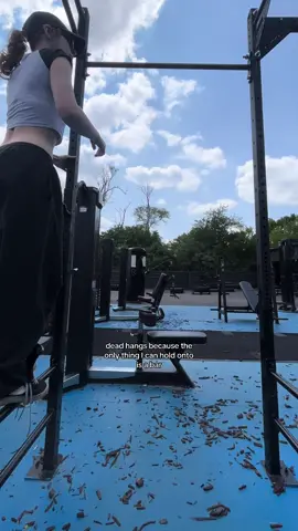 Jk i am very happy rn #GymTok #gym #deadhangs #wastedsummers #Fitness #tattoos #tattootok #deadhang 