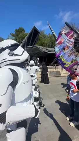 the sass goes crazy in this 💀 #tinymiccrew #disneycharacter #stormtrooper #kyloren #swge #dlr #galaxysedge #starwars #disneyparks #disneylifestyle #disneycommunity #disneylife #disneycreator #disneyland #disney #disneytiktok #distok @Ari 🤍✨ @hannah @Disney Parks @Star Wars 