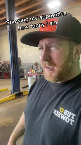 Kyle doesn’t think I’m funny 🤷‍♀️ #mechanic #apprentice #bluecollar 