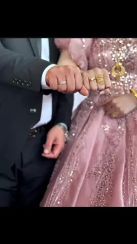 #نشكر_من_كالو_خذوهه😹 #عرسان #عروسه #ساجدة_عبيـد😂💃💞 #ردح #حفلات #زواج #خطبه #حنه #باركولي #تصميمي #بنت_الانبار #فديوهات_حب #CapCut 