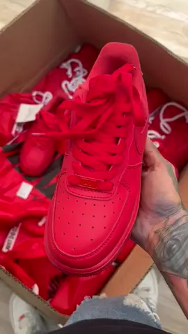 AF1 PREMIUM ❤️ Entrgas En Todo Leon Gto 📦 Disponible 2.5 al 8  #af1 #rojo #red #tenisrojos #Moda #tendencia #importado #premiumquality 