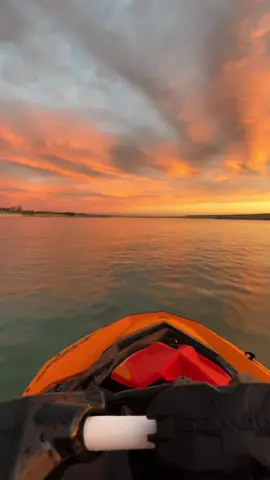 🌅🌅  #jetski #jetskilife #sunset #jetskivideos #jetskis #aesthetic 