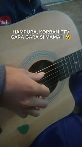 Nona boleh ku mendekatimu lagi? 