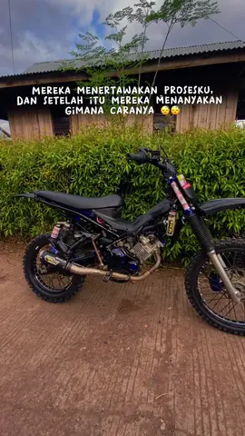 🤪🤪🤪                                                                                                                  #padahariini #fyp #fypシ #foryou #mekaniktiktok #mxold #lc135 #mx #rbt #mxoldmodifikasi #5tp #mxoldmodifikasi #gtx #grasstrack #modifikasi #mxoldmenolakpunah #gtxindonesia #grasstrack_id #trail #motocross #fanterra_racing_exhaust #brt #bintangracingteam 