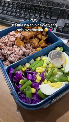 Next kita review satu satu masakan istriku yaaa 🤤 #bekel #CapCut #bekelistri #masakansimple 