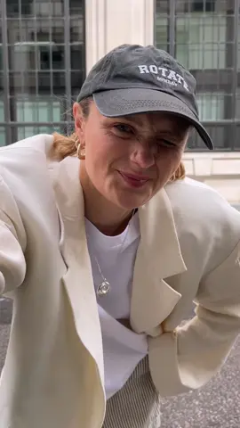 Gooood morning! Oversized blazer outfits forever 👌🏼 #oversizedblazer #blazeroutfit #oversized 