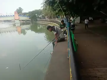 spot mancing jembatan kaca cisadane tangerang