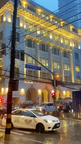 Imahe sa Daan: Isang maulang hapon sa Dasmarinas St. ng Binondo #kultura #sining #travel #tour #binondo #manila #architecture
