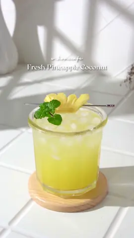 Perfect summer drink😍🍹 very refreshing and easy to make at home!  Recipe: 15ml simple syrup 100ml pineapple juice Lime juice Ice 100ml coconut water Garnish with pineapple and mint #homecafe #summerdrink #homecafeid #pineapple🍍 #pineapplecoconut #homecaferecipe #resepminuman #drinkrecipe #homecafé #summerdrinkrecipes #Summer #coconutdrink #coconut #homecafevideo #홈카페 #mocktail #pineapplemocktail #mocktailrecipe 