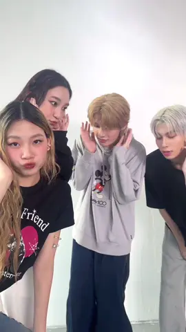 ฟังท่อน Rap #ALALAแวร์อิสความรัก แบบสุดเท่ของพี่ๆ DICE ได้แล้วกับ แวร์อิสความรัก WhiteFox Studio Ver. 🎧 WATCH NOW https://youtu.be/KSDHNVeP5TA   @DICE  @WHITEFOX  #WhiteFoxSTUDIO #ALALAxDICE #ALALAแวร์อิสความรัก #ALALA #DICE_SONRAY #SONRAYMUSIC #ALALAWhiteFox #WhiteFoxGMM