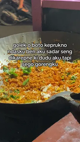 Ambil satu satu jangan rebutan #akubakol #nasigorengviral #xyzbca #fypシ゚viral #foryourpage #masukberanda #sadvibes #sadstory #galaubrutal #trending 