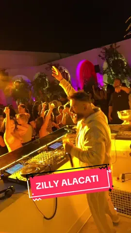 Zilly Alacatı vibes 🇹🇷💯💫 #Alaçatı #djkaandeniz #fyturkiye #keşfetteyizzz #fypシ゚viral #viral #keşfet #çeşme #kaandeniz #fürdich #yaz #urlaub #tatil 