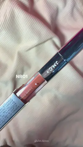 One swipe, endless options!  JMCY's double-end lip glaze gives you both matte and glossy finishes for any mood. Long-lasting, transfer-proof, and smudge-proof? Yes please!🍃  #jmcy #jmcyph #3in1lipstick #mattefinish #glossy #makeup #fyp #ugc #ugccontentcreator #ugccommunity #affiliate 