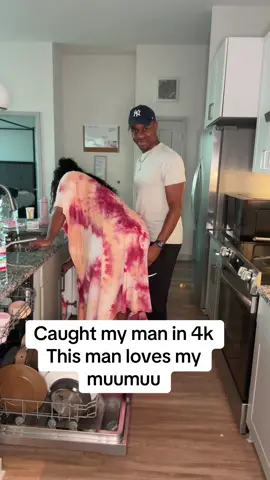 I was tryna record a good wholesome video of how i clean my home but @therealdother just wouldn’t let me get it done 🤣🤣 it’s the muumuu im telling you!! @FEE_143 ma’am this is YOUR FAULT 🤣🤣 and I love this for me!#muumuu #muumuulife #marriage #Love 